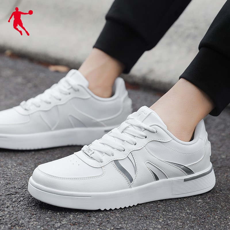 乔丹板鞋男鞋2022秋季新款官方正品轻便软底小白鞋低帮休闲运动鞋