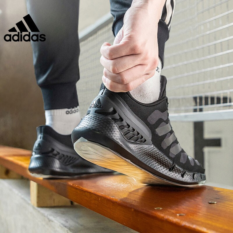 adidas阿迪达斯男女情侣鞋2022新款休闲运动鞋低帮减震网面透气软底跑步鞋百搭时尚潮鞋
