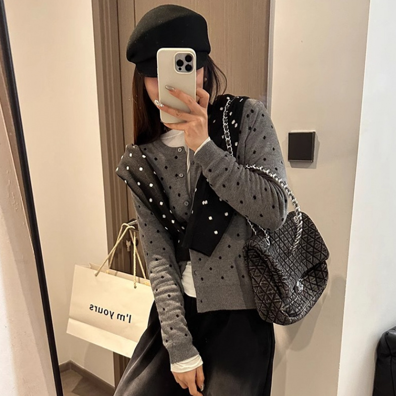 灰色波点针织开衫女秋冬季新款叠穿设计感小众显瘦长袖内搭上衣潮