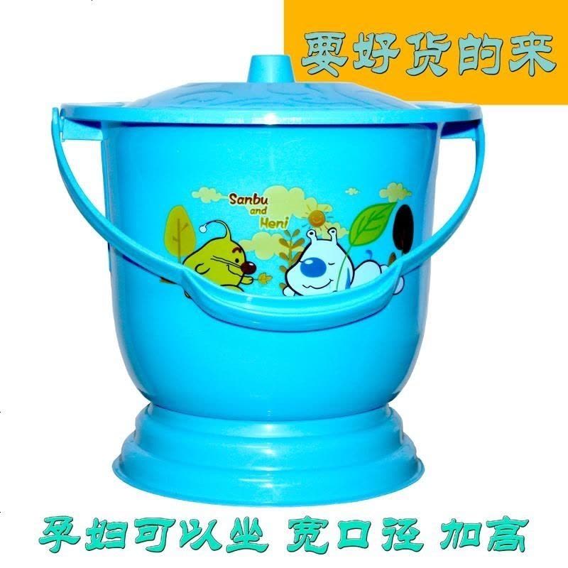 痰盂塑料加厚儿童手提式坐便器夜壶孕妇女尿桶成人带盖尿便盆尿壶 加大加厚粉色+底座刷图片