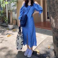 蓝色露肩碎花吊带连衣裙2021新款夏超仙甜美长袖薄款海边度假裙子 蓝色[收藏+关注店铺优先发货] S [建议80-95斤