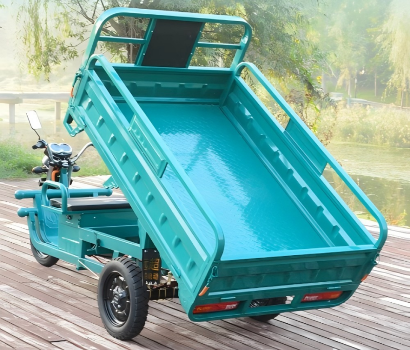 拉货电动三轮车 5千瓦电机300安电池高清大图
