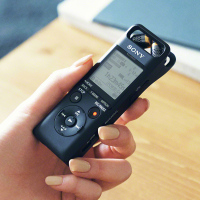 索尼录音笔PCM-A10专业数码录音棒高清降噪远程摇控录音器