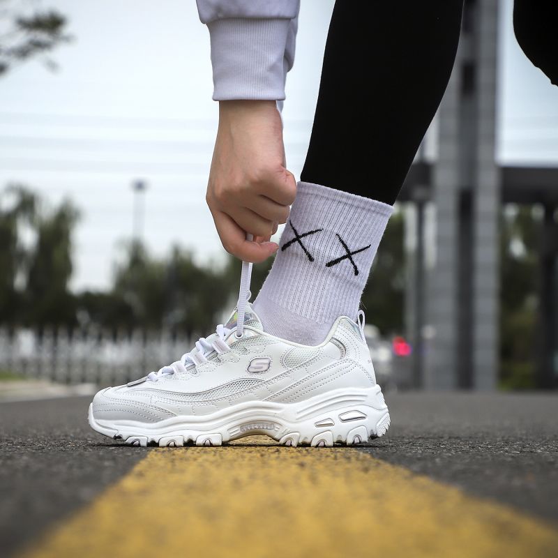 Skechers斯凯奇女鞋新款透气网面镭射熊猫运动休闲鞋66666200-WHT ZP高清大图