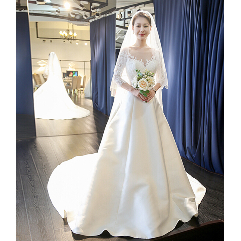 婚纱礼服2018新款韩版齐地修身显瘦新娘结婚一字肩缎面公主长拖尾白色