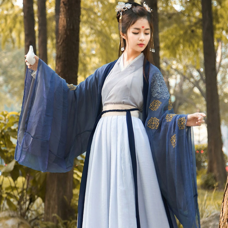 汉服女龙母齐胸襦裙古装汉元素夜弦歌对襟中国风日常淡雅刺绣学生