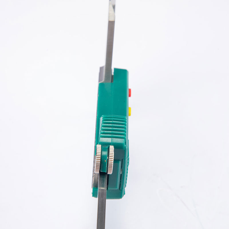 世达(SATA)数显式游标卡尺 不锈钢数显卡尺电子卡尺 0-200MM 91512 一个高清大图