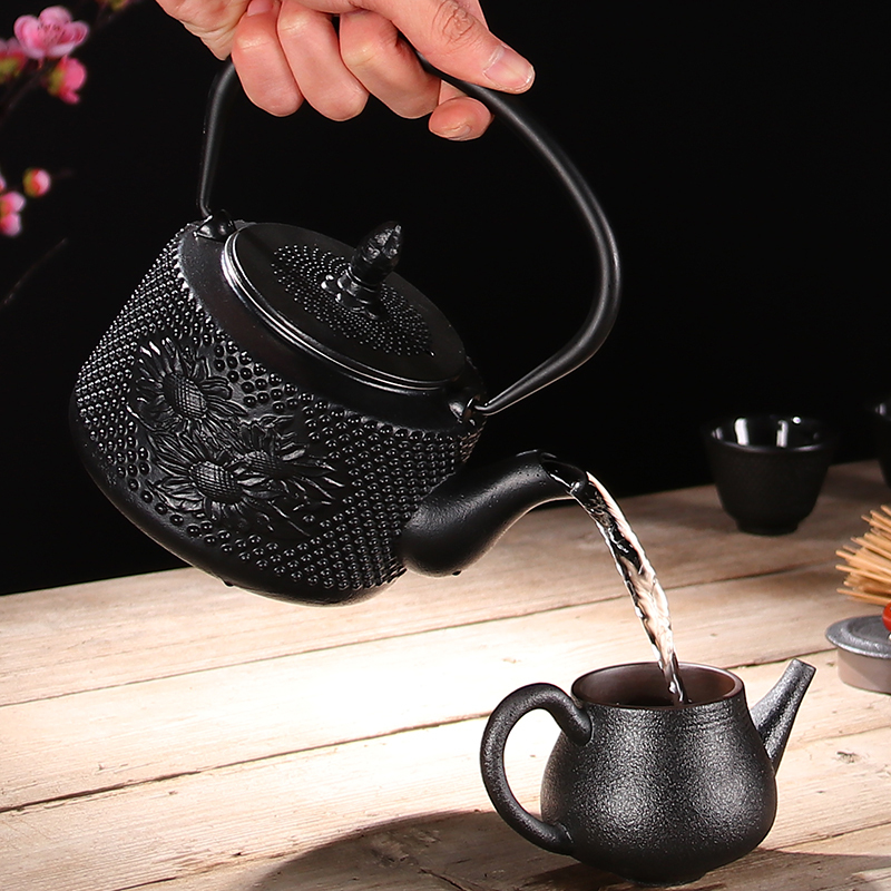 Atelier Tete 手工茶壶铸铁煮茶器无涂层泡茶煮茶壶烧水壶 葵花铁壶0.8L