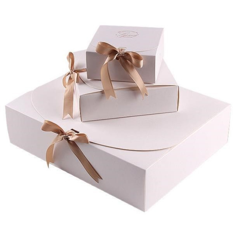 男生高跟鞋礼盒包装盒盒大号可放鞋盒衣服回礼盒白色大号