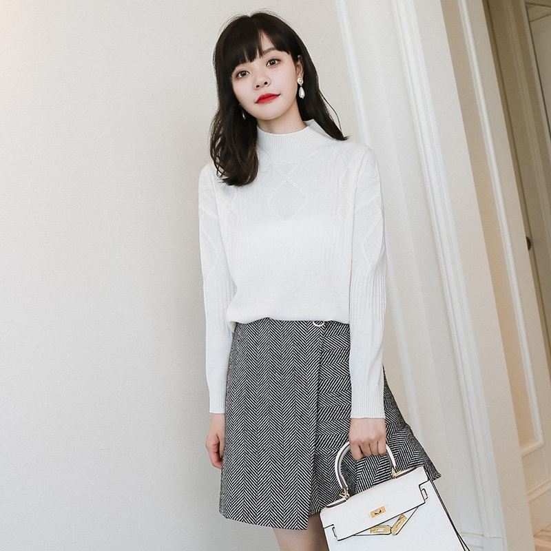 秋冬新款 半高领羊绒衫女套头毛衣短款韩版纯色长袖针织衫羊