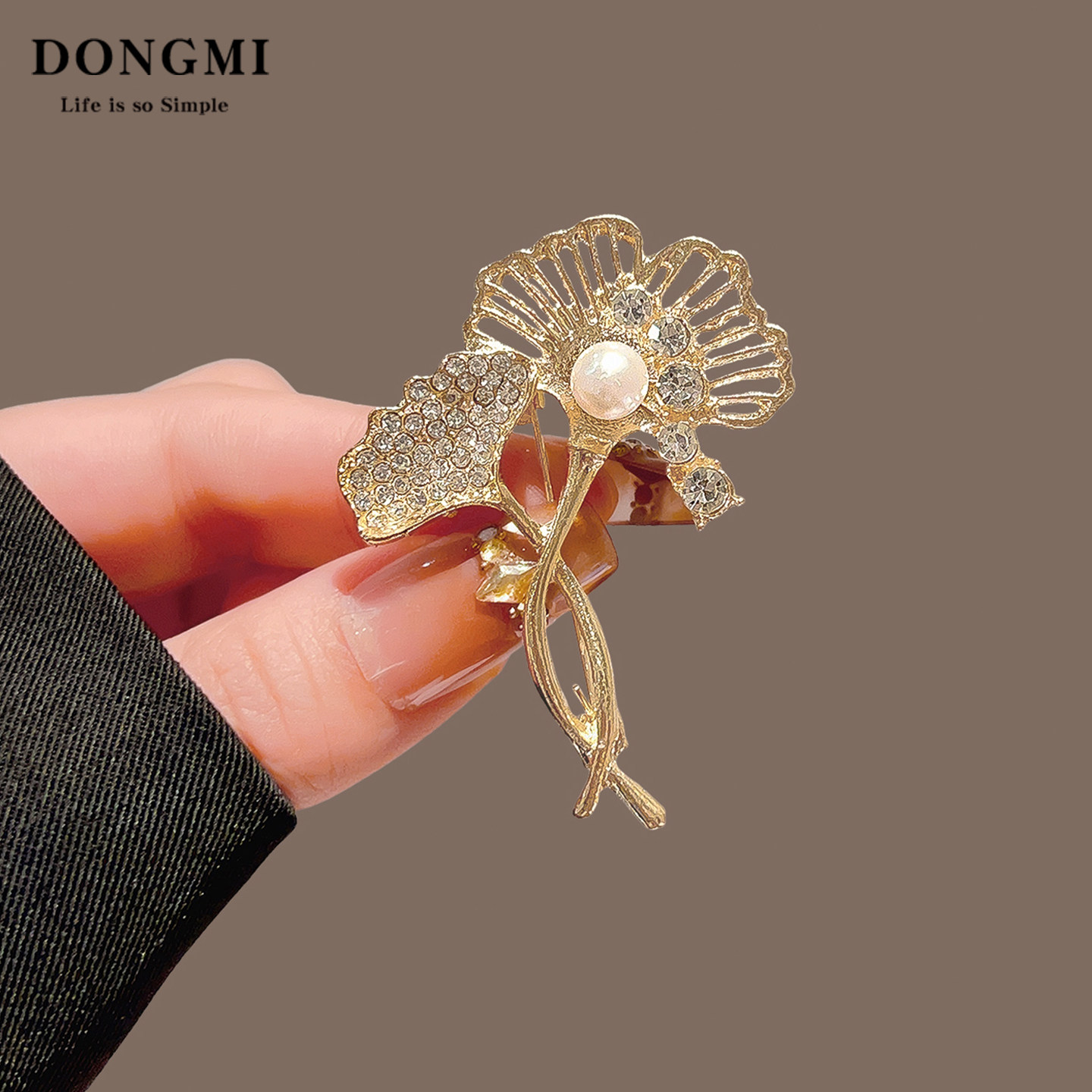 小窝厘银杏叶胸针高档女新款秋冬高端精致时尚胸花奢华西装大衣别针配饰-金色珍珠水钻银杏叶胸针