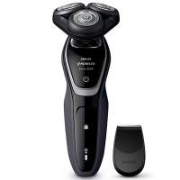 飞利浦(Philips) S5210 旋转式三刀头 电动剃须刀