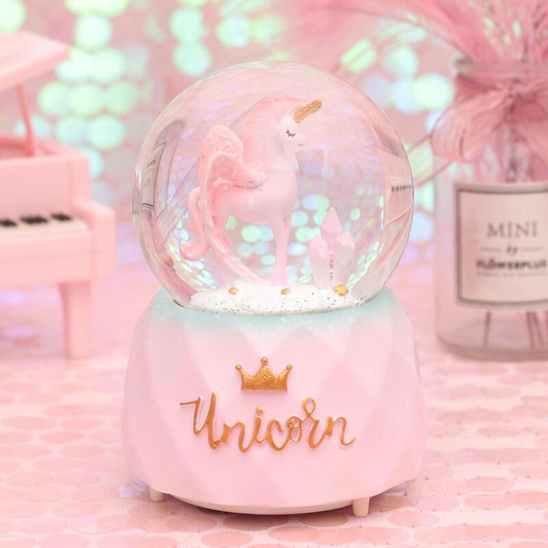花边独角兽飘雪水晶球 灯光音乐粉色桌面摆件 少女心