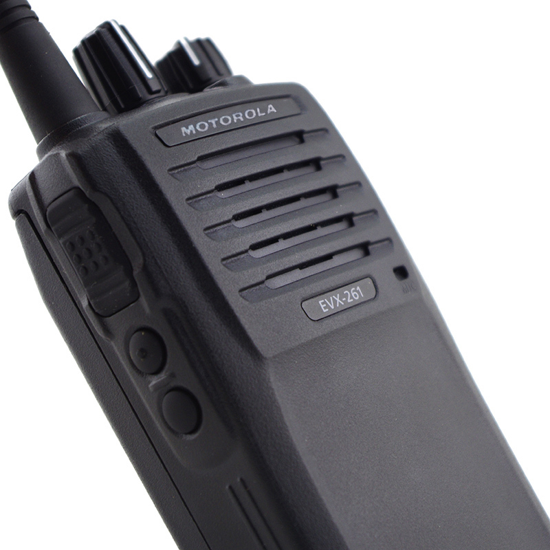 摩托罗拉(MOTOROLA)EVX-261-G6-5对讲机DMR双时隙 大功率数字对讲机音质清晰强插功能抗摔耐压高清大图