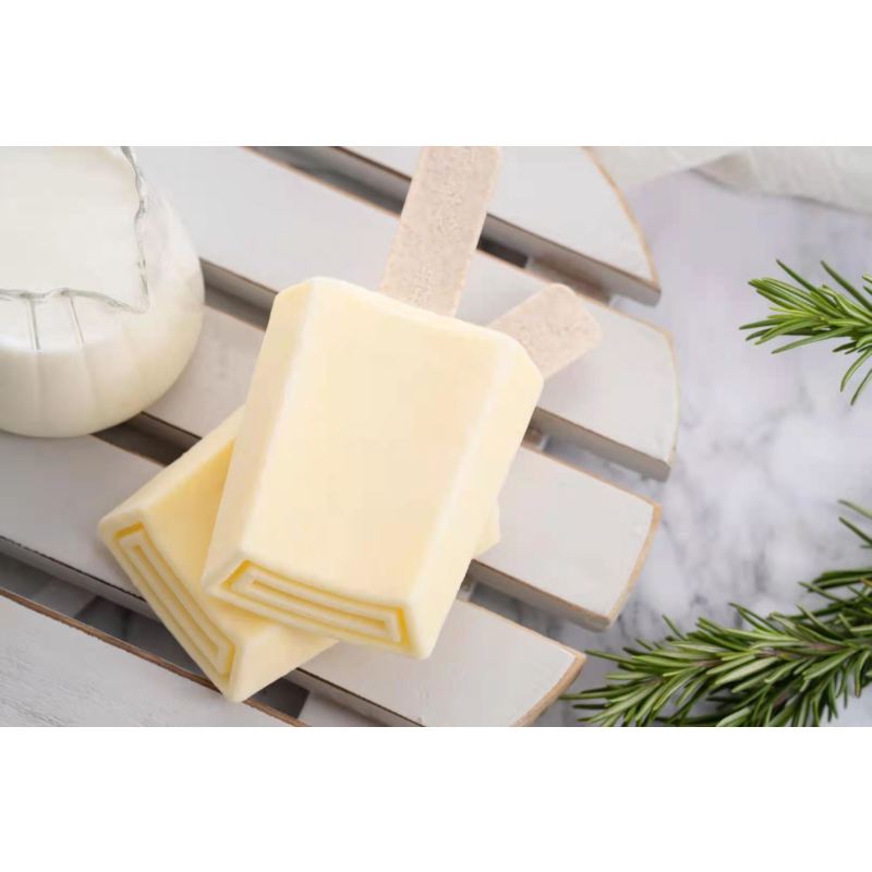 钟薛高草莓白巧雪糕