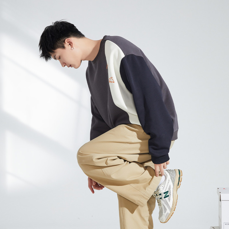 [2.5折价75元]唐狮春款男士卫衣拼接休闲小细节上衣男大身拼接圆领卫衣