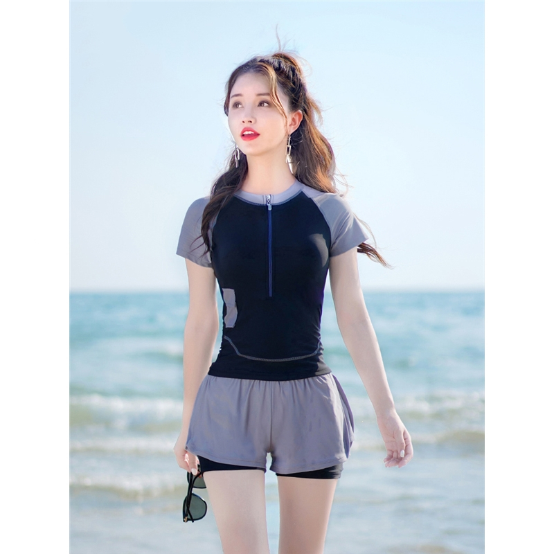 泳衣女夏分体式保守学生遮肚2021新款运动游泳馆专用大码泳装