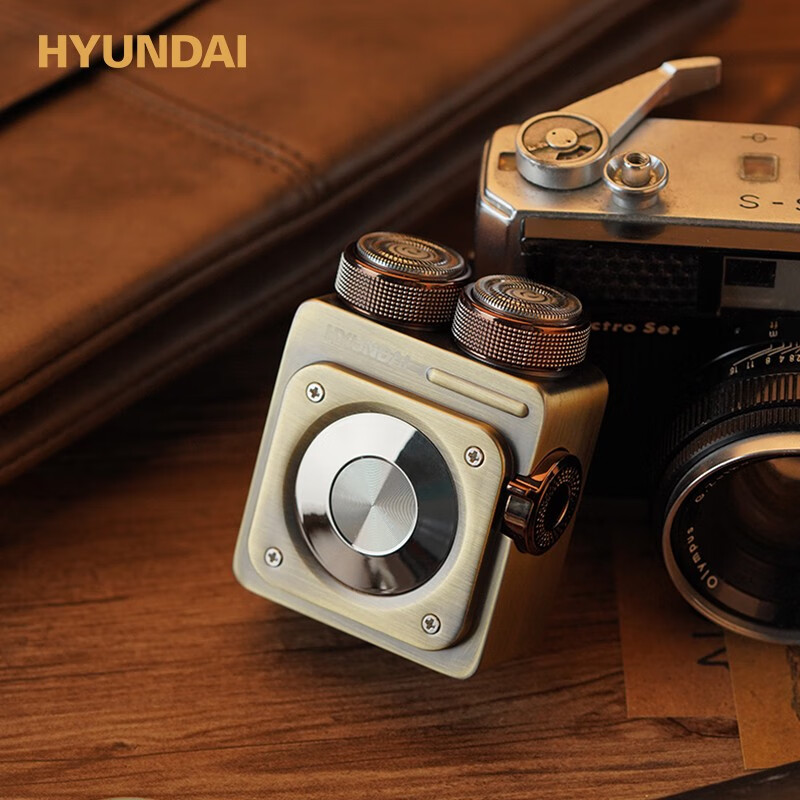 HYUNDAI韩国现代-全金属剃须刀 机甲系列全金属剃须刀全身水洗剃须刀YS661!高清大图