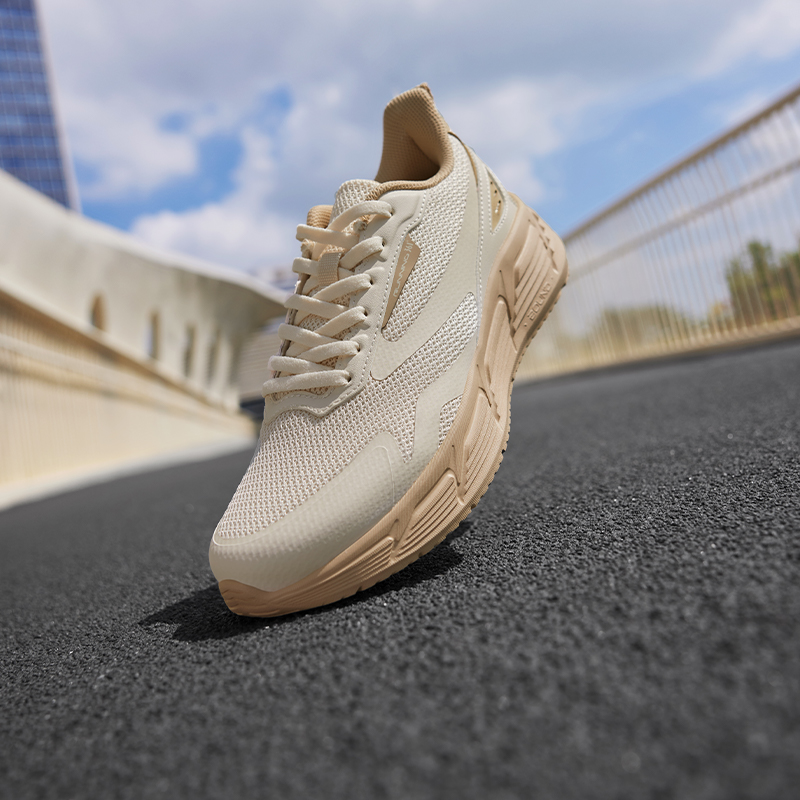 361°女鞋运动鞋新款女常规跑鞋682512237高清大图