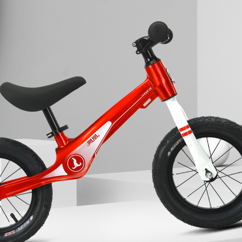 凤凰(PHOENIX) 12寸镁合金滑行车 TT-PH1201高清大图