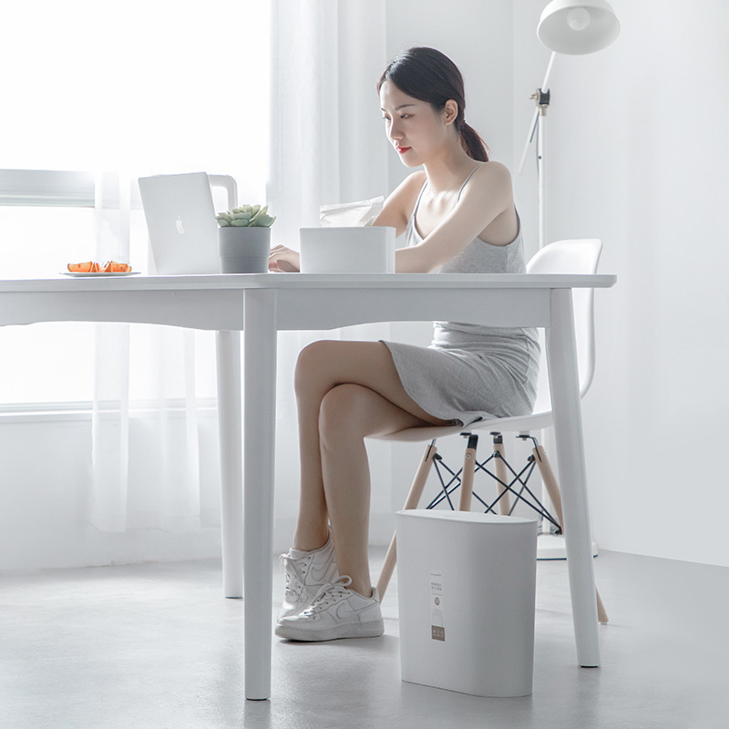 茶花垃圾桶家用夹缝带盖厕所卫生间垃圾分类厨房客厅创意马桶纸篓北欧风弹盖无异味桶