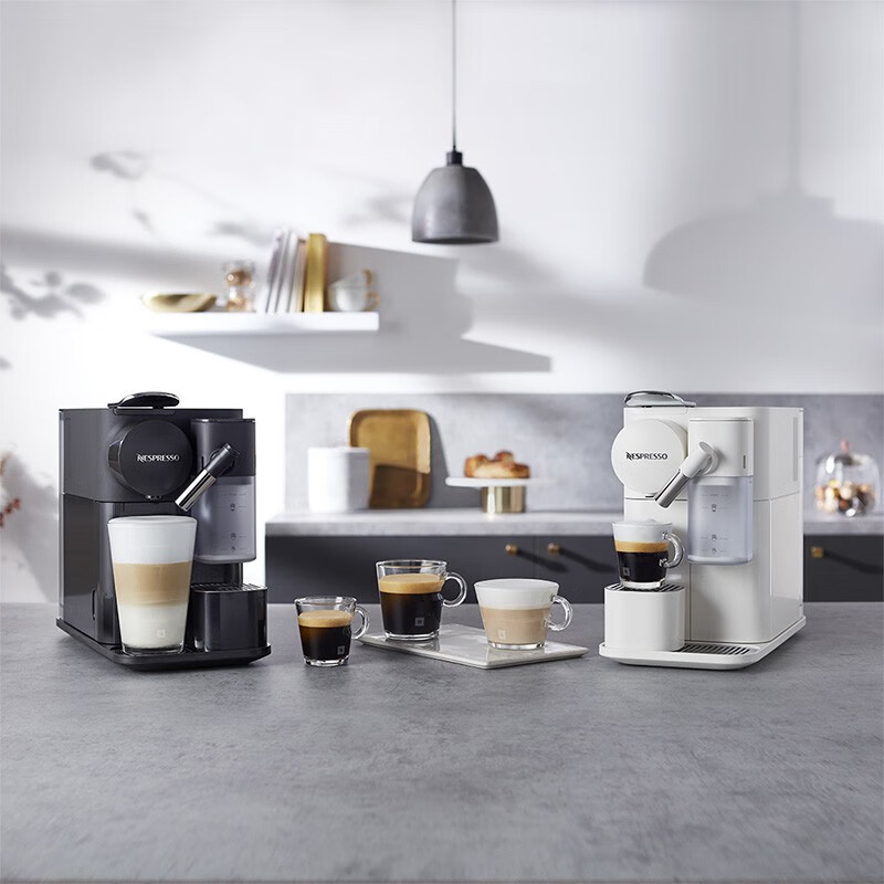 Nespresso奈斯派索胶囊式咖啡机小型家用全自动大容量奶泡一体奶咖自动牛奶配方高压萃取意式进口 F121 磨砂黑高清大图
