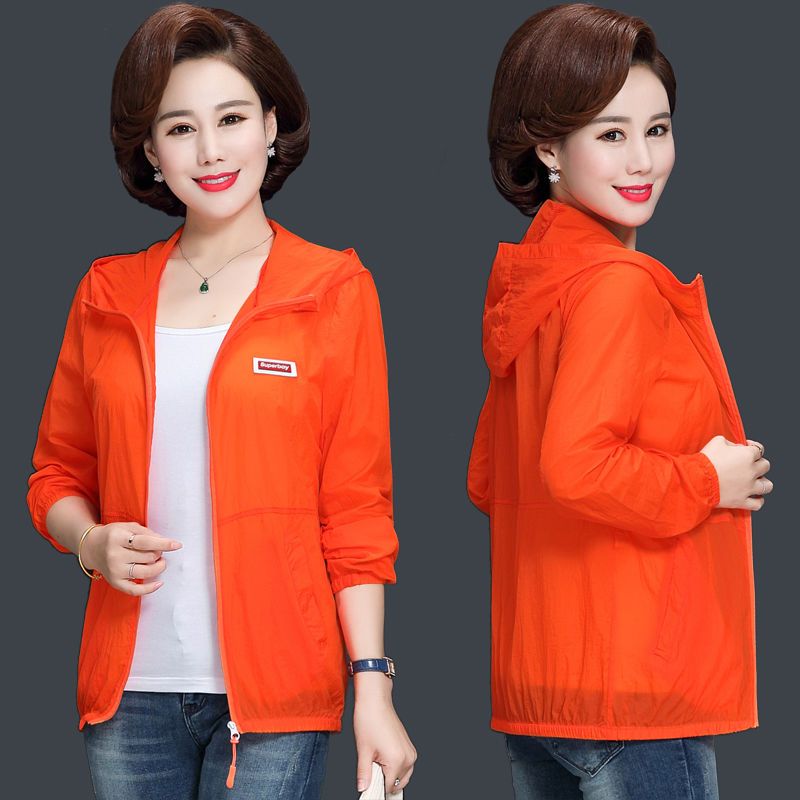 中年妈妈防晒衣女防紫外线带帽夏装外套中老年女装薄款夏季防晒服