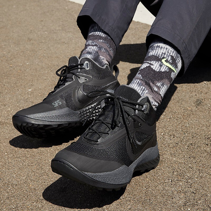 耐克nikereactsfbcarbon户外战靴防滑耐磨男士中帮徒步鞋透气舒适登山