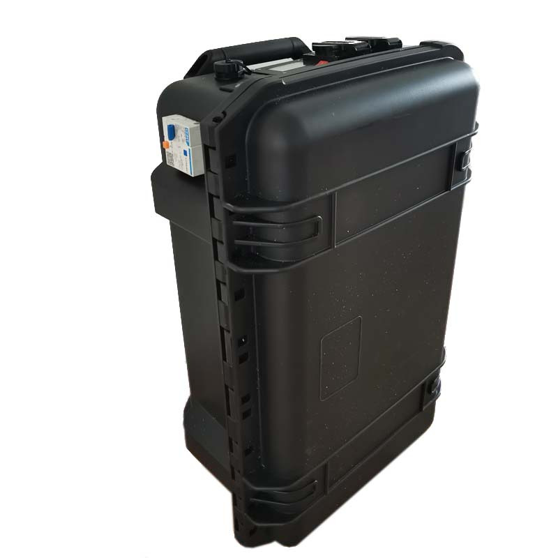领航电器(LHDQ) LH600B 便携移动箱式照明灯 100W 冷光 220V IP54(计价单位:台)黑色