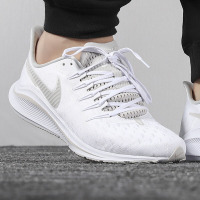 NIKE耐克男鞋 19春夏新款Air Zoom Vomero 14飞线缓震面跑步运动鞋AH7857
