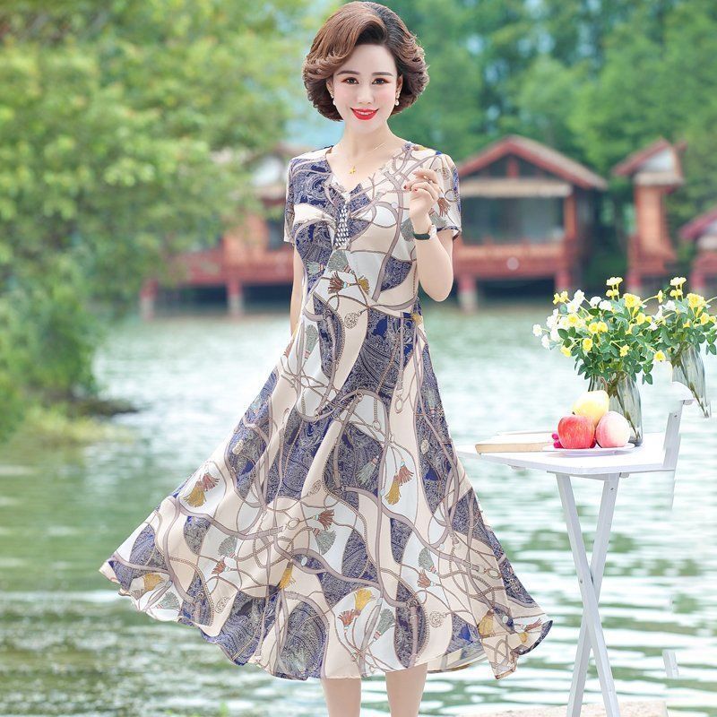 妈妈夏装雪纺连衣裙2021新款短袖中老年人洋气遮肚过膝裙子中长款 蓝色 XL 建议[90-110斤左右]