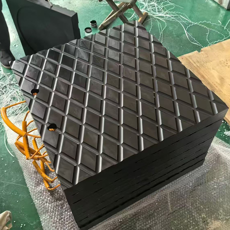 博隆机车 支腿橡胶垫板 400*400*50 个高清大图