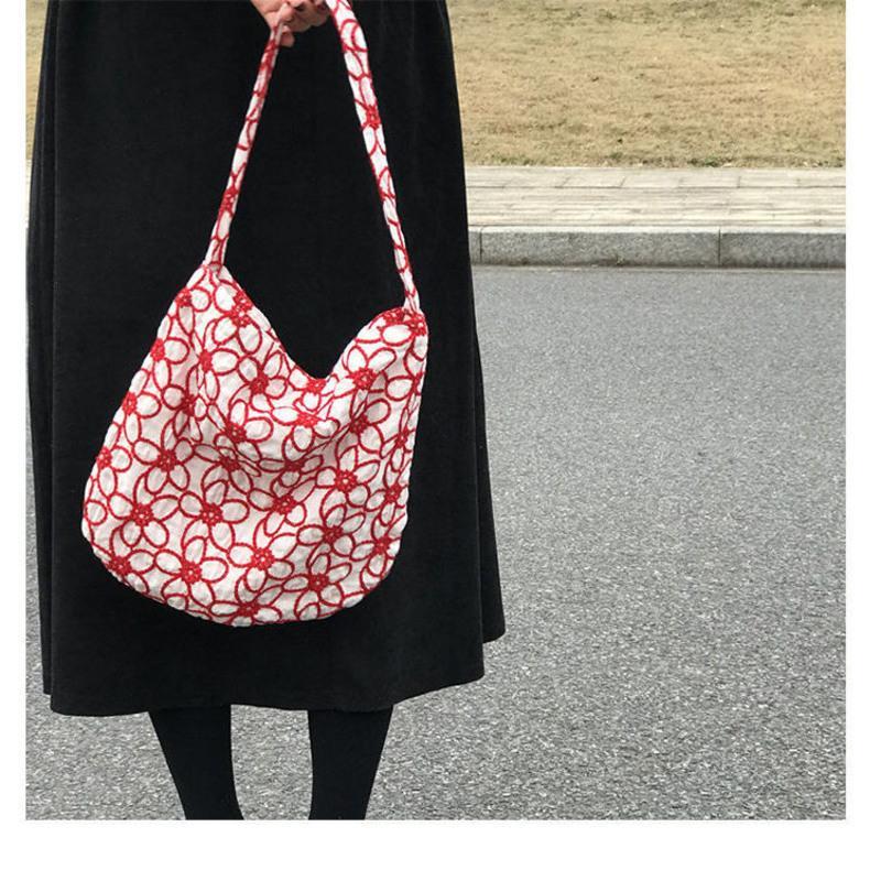 包包女2021新款潮简约刺绣百搭日韩风花朵单肩包高级感日系小挎包 红色刺绣花朵