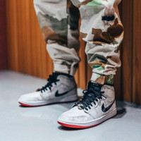 耐克 AIR Jordan 乔1 陈冠希联名白丝绸 倒钩 禁止转售 银河3M反光中帮潮流 男士篮球鞋