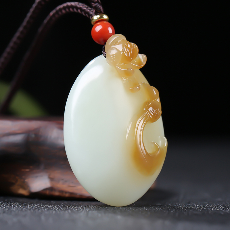 喜事连连新疆和田玉喜鹊莲花吊坠且末糖白玉挂件玉佩天然玉石