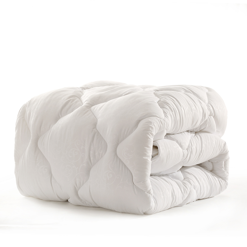 LOVO 轻柔蓬蓬春秋纤维被子被芯高清大图