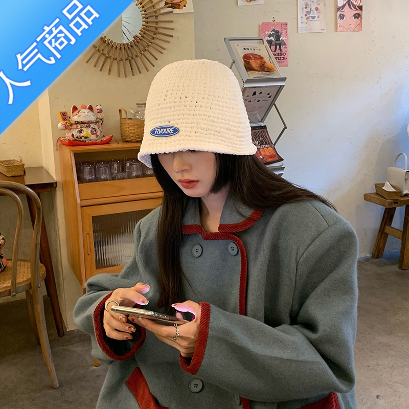 SUNTEK帽子女秋冬毛线帽雪尼尔手工针织冷帽字母贴标白色水桶渔夫帽冬季