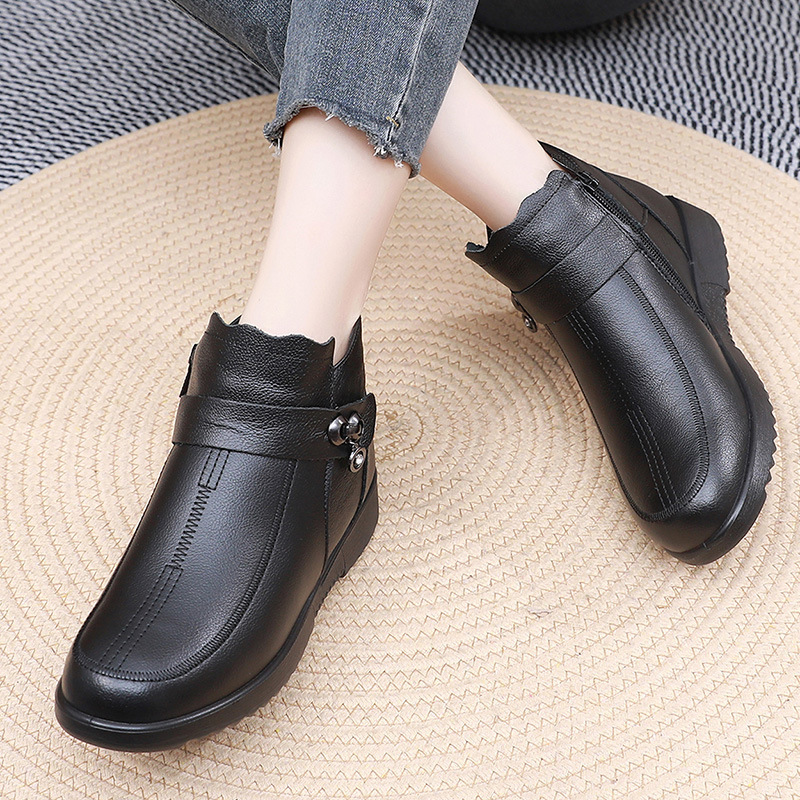 热卖新款牛皮妈妈棉鞋加厚绒毛软底中老年妈妈皮靴厂家直销批发高清大图