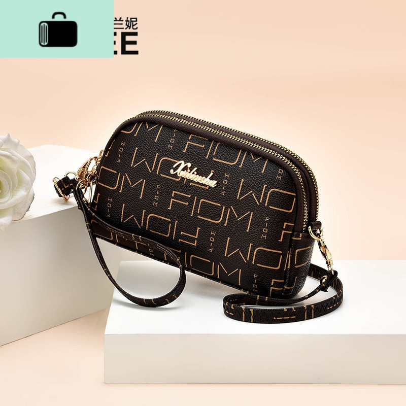 中年女包新款2020斜挎小包包百搭女士手机零钱包迷你双层手腕包潮new