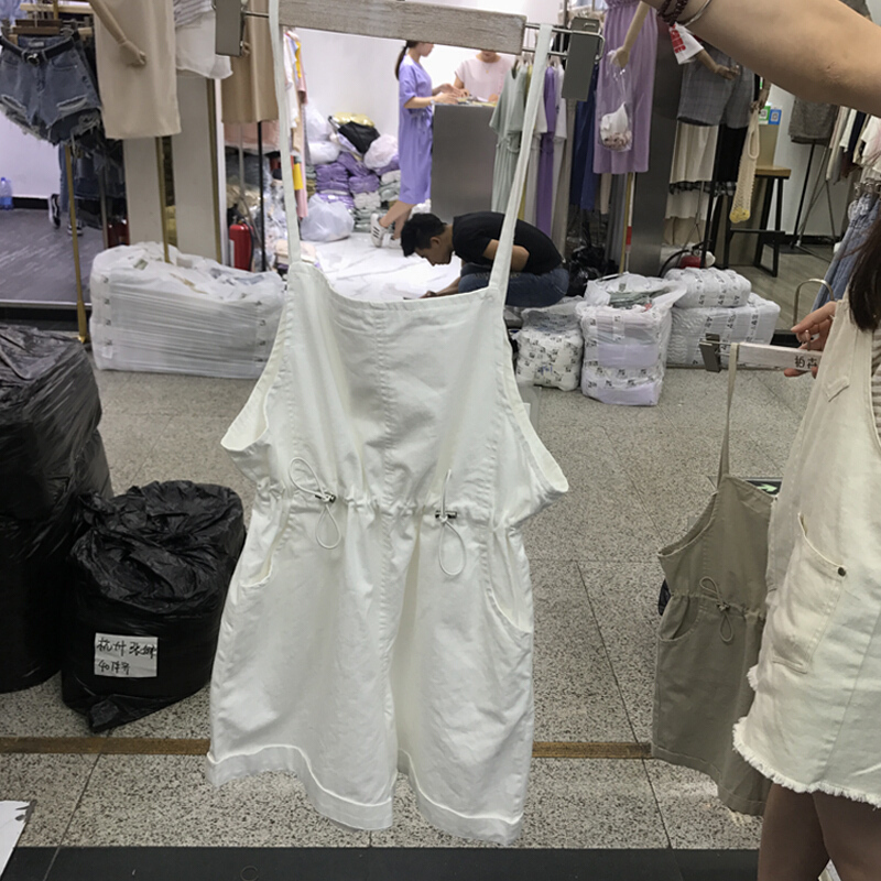 夏装2018新款韩版宽松抽绳收腰背带短裤女学生口袋工装带裤子