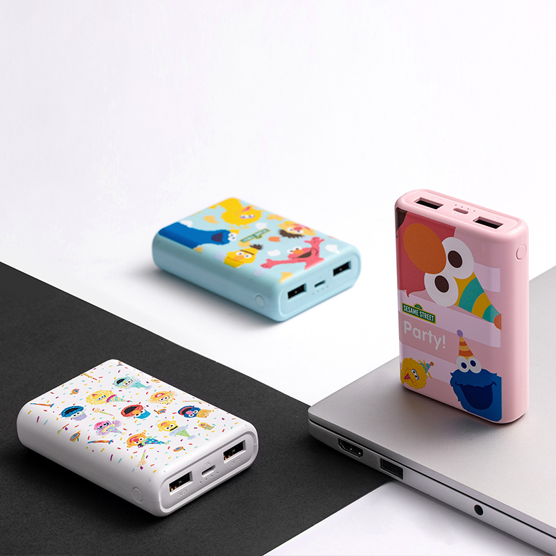 MINISO/名创优品芝麻街10000毫安充电宝超薄小巧便携移