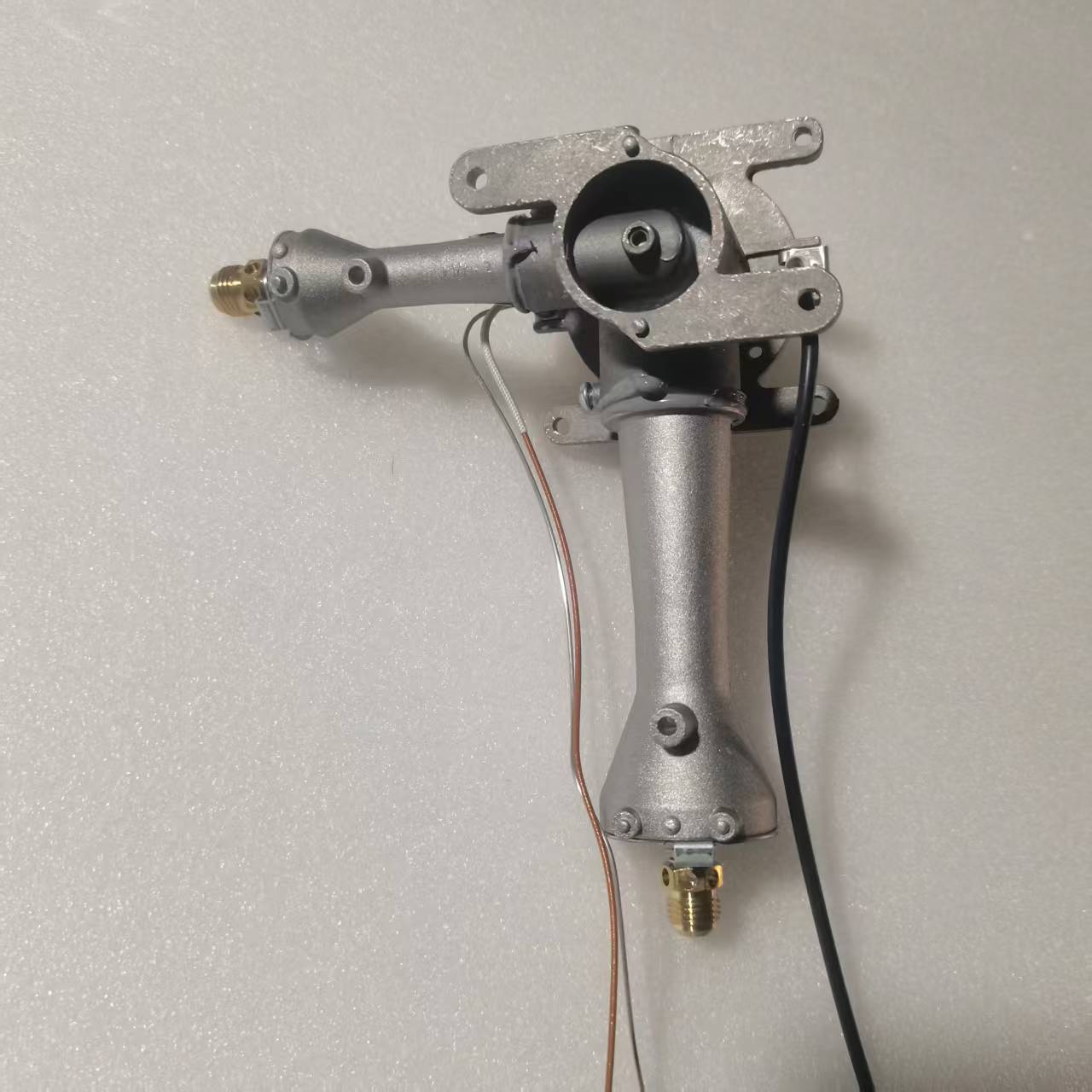 帮客材配 全新原装法迪欧燃气灶JZT- 2B901炉头(左侧)短 天然气 收前务必验货高清大图