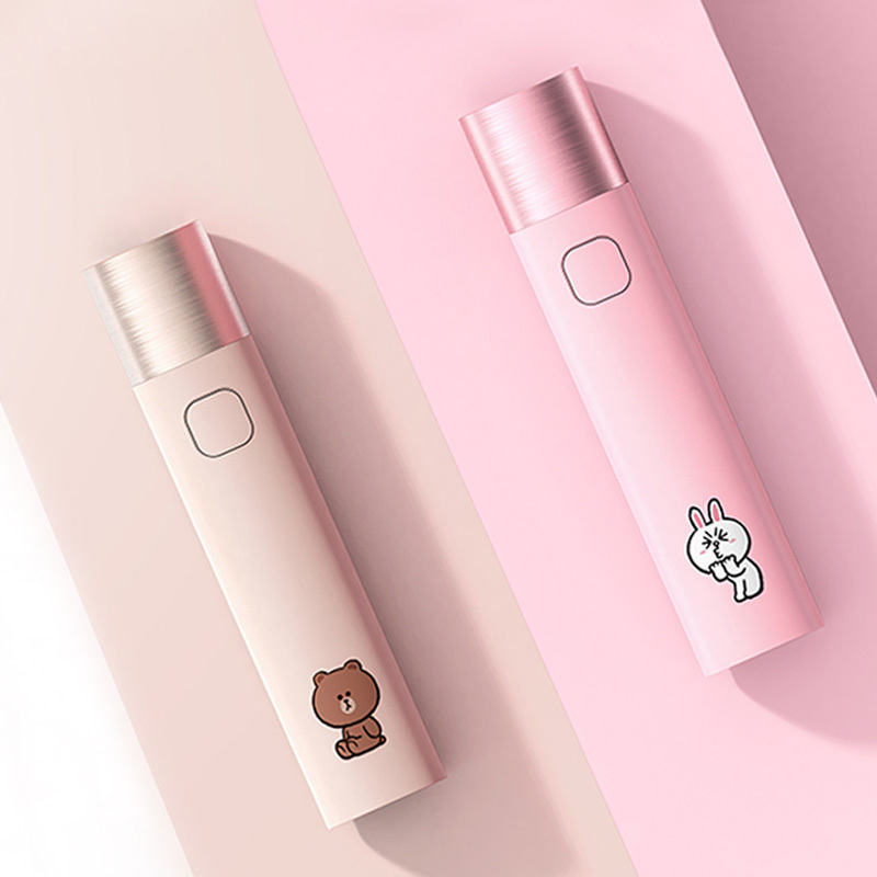 SOLOVE素乐充电宝超薄小巧 便携女生可爱创意迷你户外手电筒3000mAh卡通移动电源超萌-line莎莉