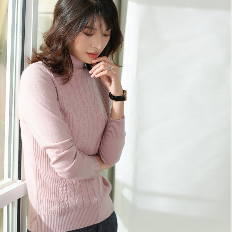 18秋冬新款山羊绒衫女针织打底毛衣女套头时尚半高领菱形外搭