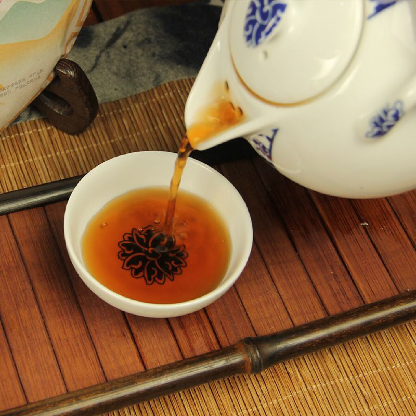 忆江南 茶叶普洱茶云南普洱茶饼乌龙茶高档礼盒双饼普洱茶礼盒357g*2饼高清大图