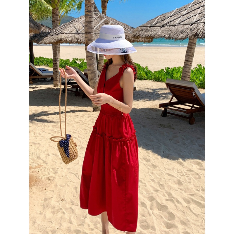 艳如飞泰国夏吊带沙滩裙女海边度假连衣裙超仙旅游衣服出游三亚拍照红色T恤
