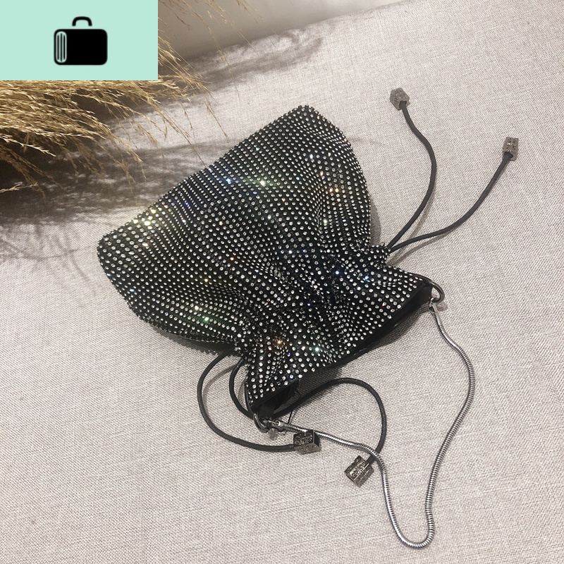 软皮水钻包水桶包包女2020新款百搭闪闪包链条小包斜挎包潮NEW LAKE 黑色女斜挎包