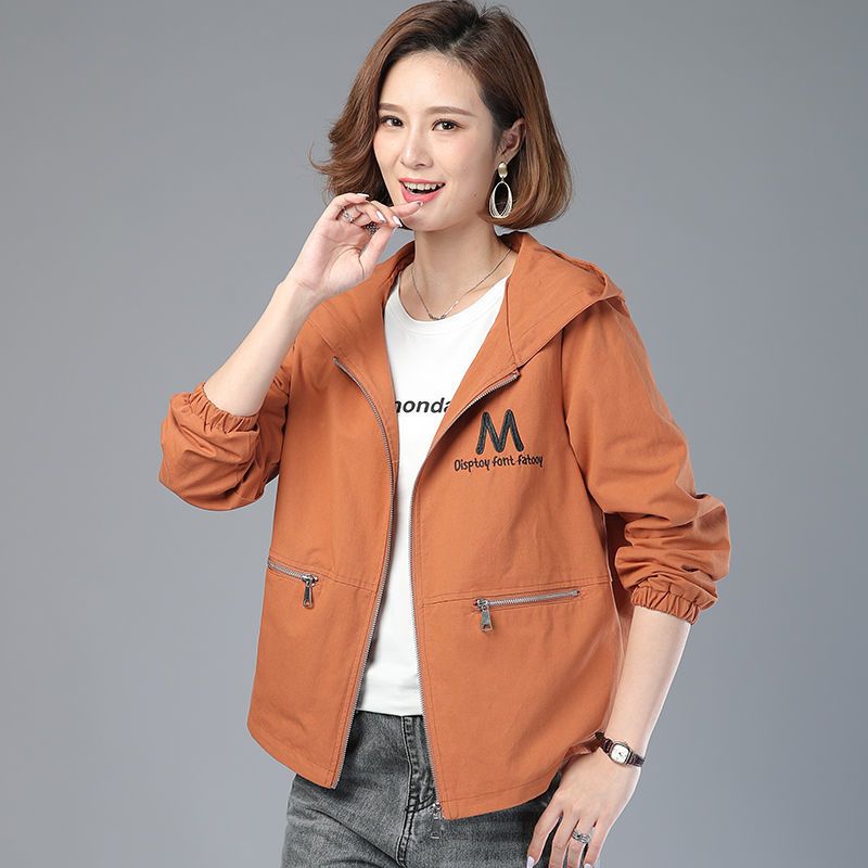 刺绣大码外套女春秋韩版宽松2020新款夹克中年妈妈四十岁短款风衣