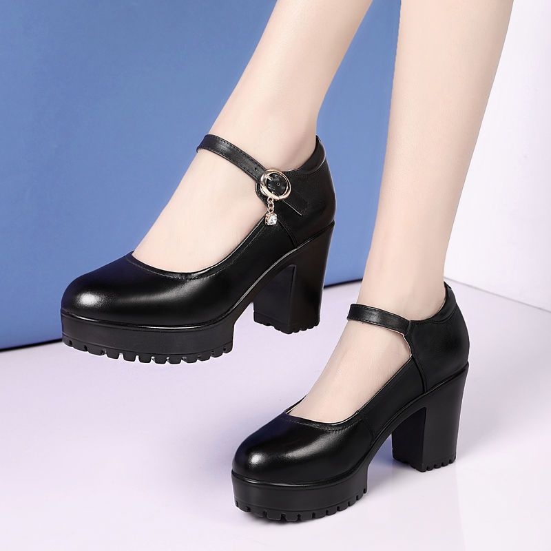 软皮中老年配旗袍的模特走秀防水台高跟厚底粗跟圆头单鞋女跳舞鞋黑色