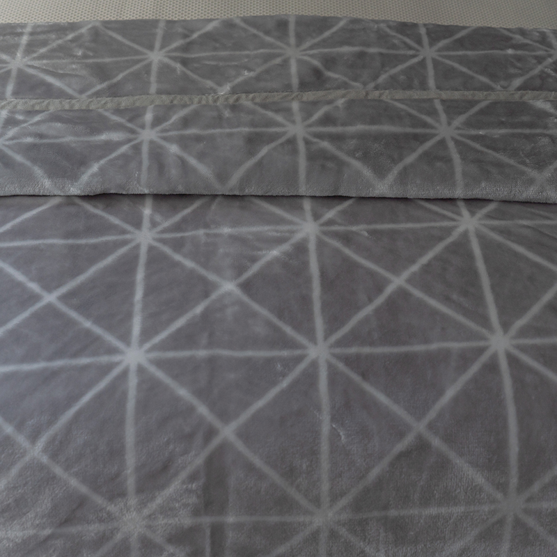 藤世威 毛毯高清大图